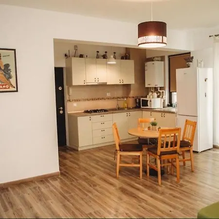Apartament Emil Lägenhet
